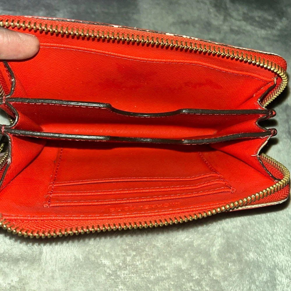 Michael Kors Vibrant Red/ Orange Wallet GUC